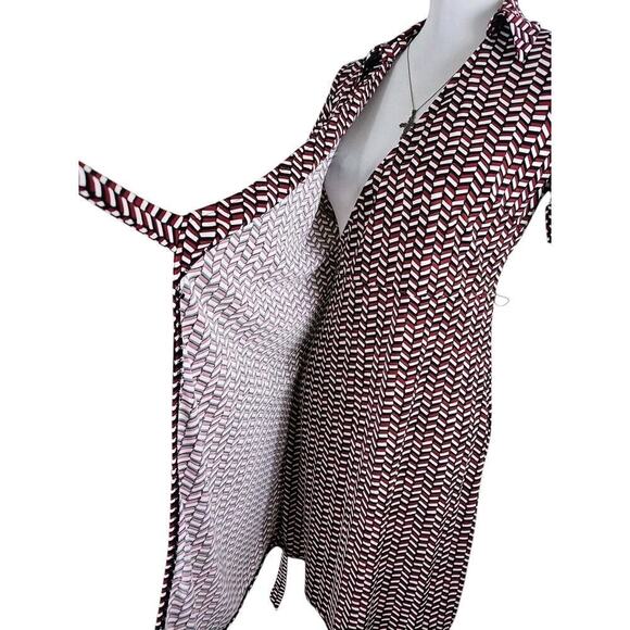 Ann Taylor LOFT ~Woman Size 6Petite~ Red/White Short Sleeve V-Neck Wrap Dress. - Picture 8 of 13